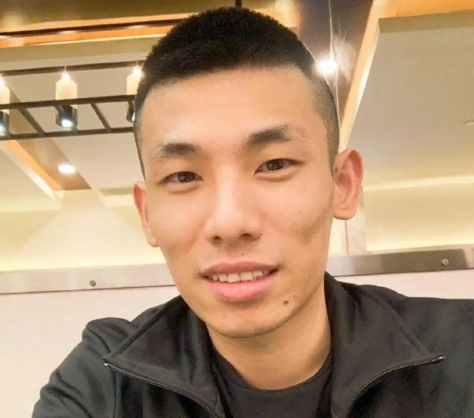 旭旭宝宝被素人辱骂后,素人称已被旭旭宝宝粉丝网暴至抑郁症!引发网友热议!