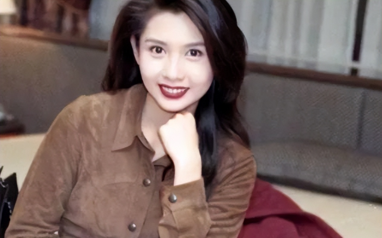 _邱淑贞母女仨游西安古城,56岁妈妈戴口罩靓过女儿,沈日颜值逆袭_邱淑贞母女仨游西安古城 ,56岁妈妈戴口罩靓过女儿,沈日颜值逆袭