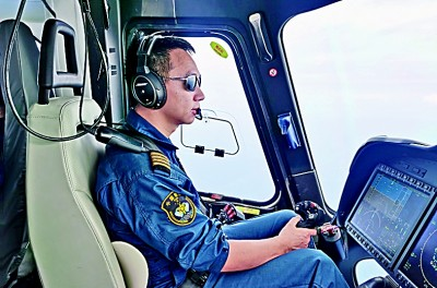 _海上救援队视频_海上救助员