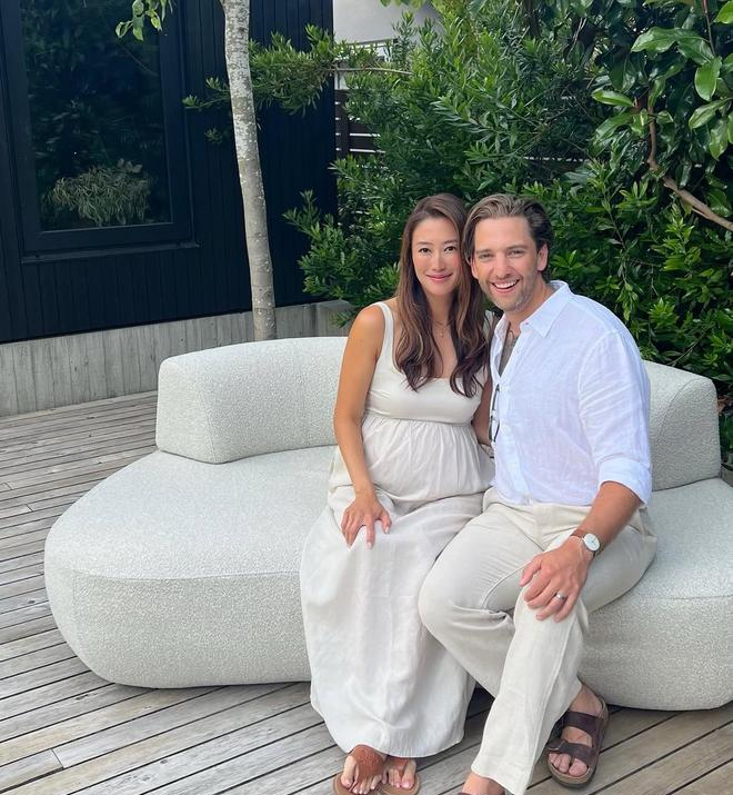 黄婷婷腹肌_黄婷婷拿冠军图片_