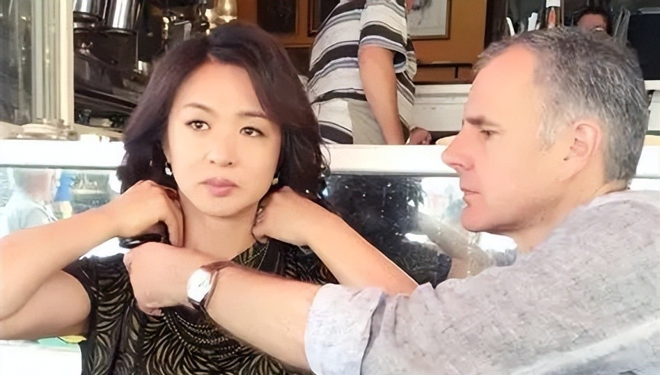 金星本人漂亮吗_金星颜值_