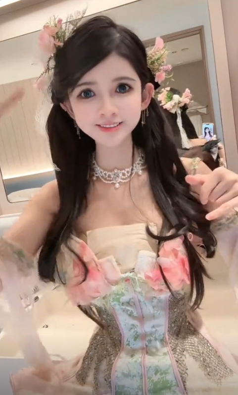 狗头萝莉发视频澄清往事！否认金主给其买了6套房，引发网友热议！