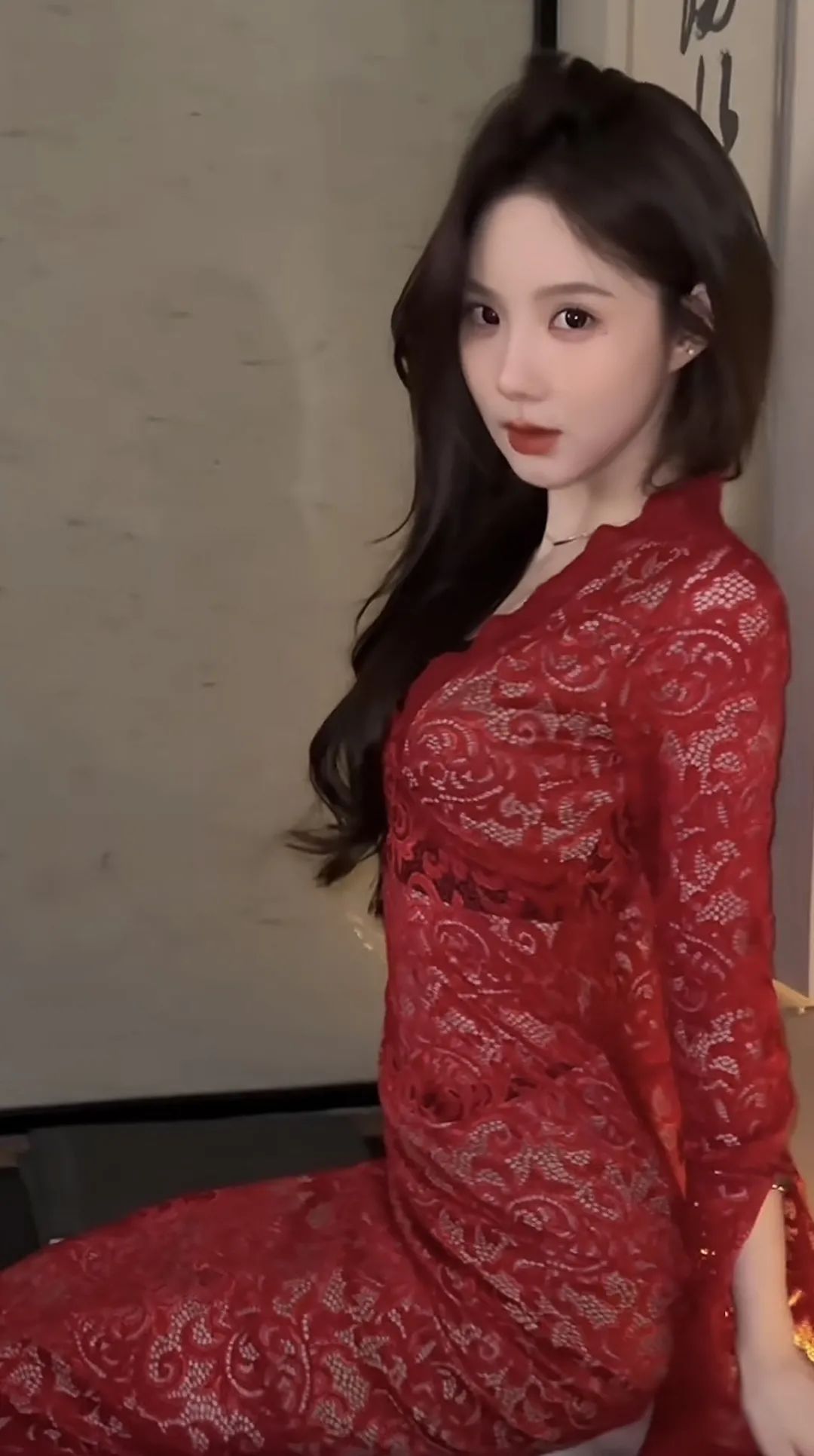 1千万不算财富自由！女主播称1千万太少，自己每月扔垃圾都要花费200元！找老公标准是要求未来老公，资产有很多个1千万！