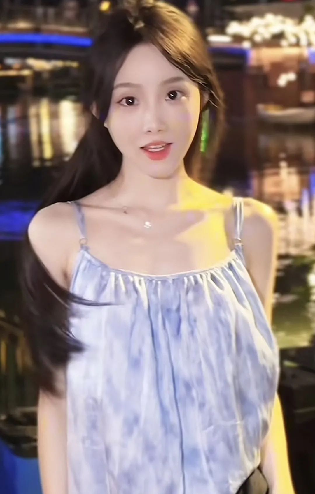 1千万不算财富自由！女主播称1千万太少，自己每月扔垃圾都要花费200元！找老公标准是要求未来老公，资产有很多个1千万！