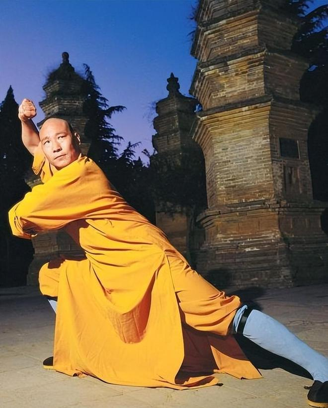 _拔出萝卜带出泥歇后语_拔萝卜带出泥的意思