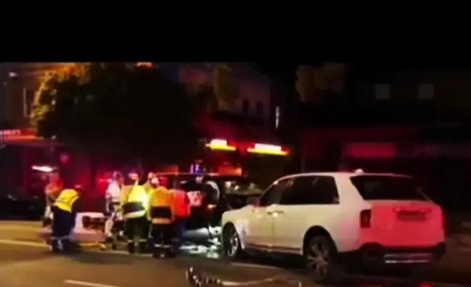 _悉尼逆行车祸事件后续:23岁华裔女财富来源成谜,身份背景疑被扒_悉尼逆行车祸事件后续:23岁华裔女财富来源成谜 ,身份背景疑被扒