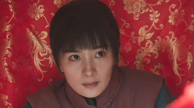 杨幂惊艳造型__杨幂惊艳红色古装图