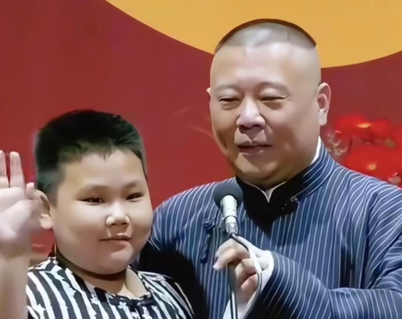 郭德纲父子同台说相声__郭德纲父子相声视频