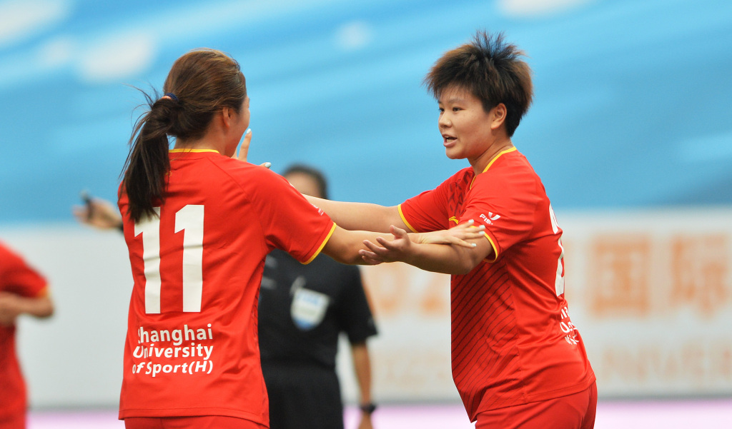 舒马赫儿子f4首秀获胜_中国女篮未能晋级奥运4强_