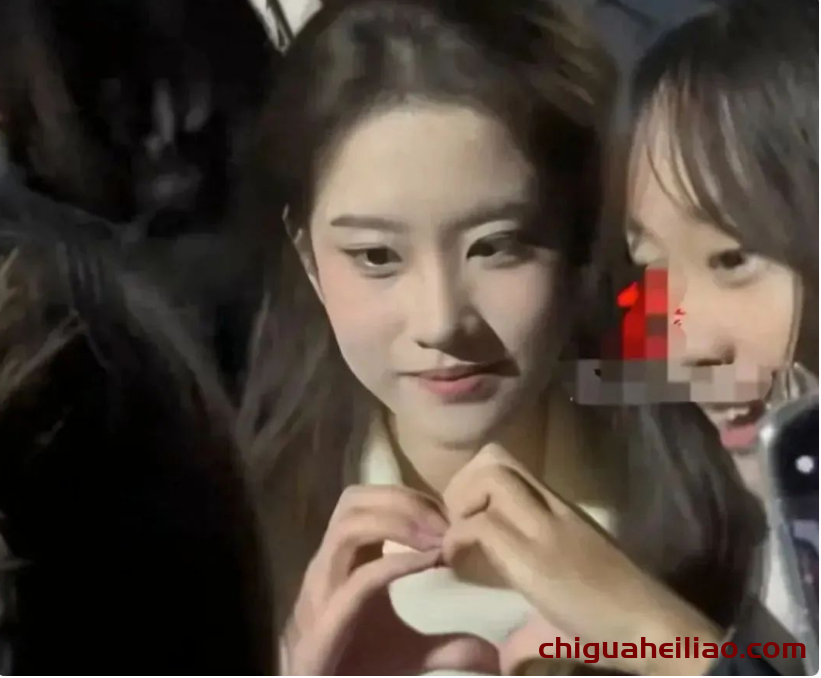 刘亦菲式美貌!女大学生意外走红,广告商争抢